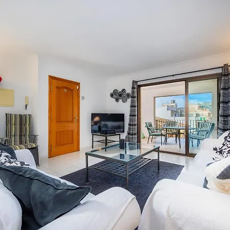 Atico Roger De Flor アパート *